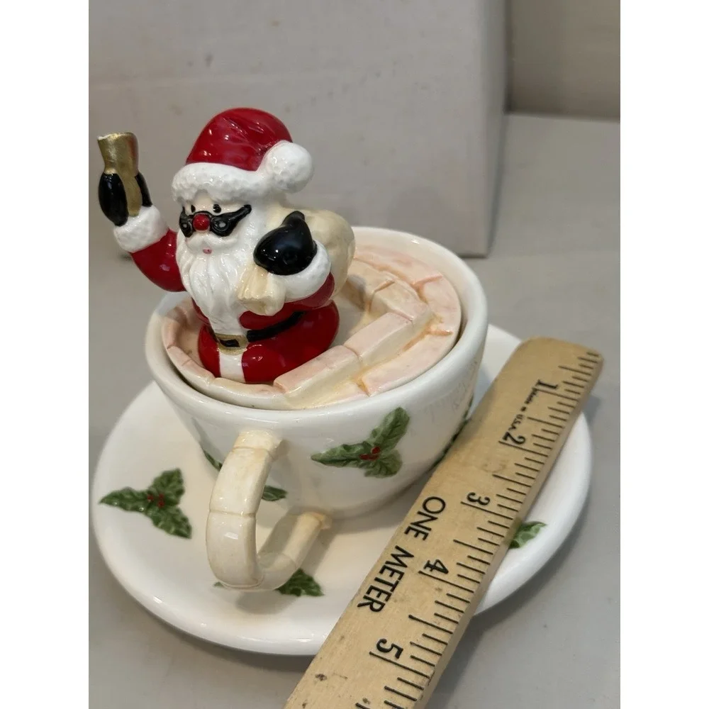 Vintage‎ Santa In a Teacup Music Box - Plays 